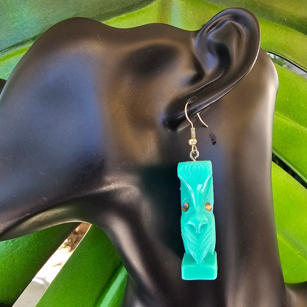 Maori Tiki Head Earrings Turquoise‎ Resin Rhinestone Eyes Handmade VLV